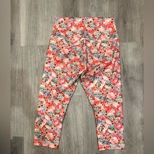 Lululemon wonder under crop